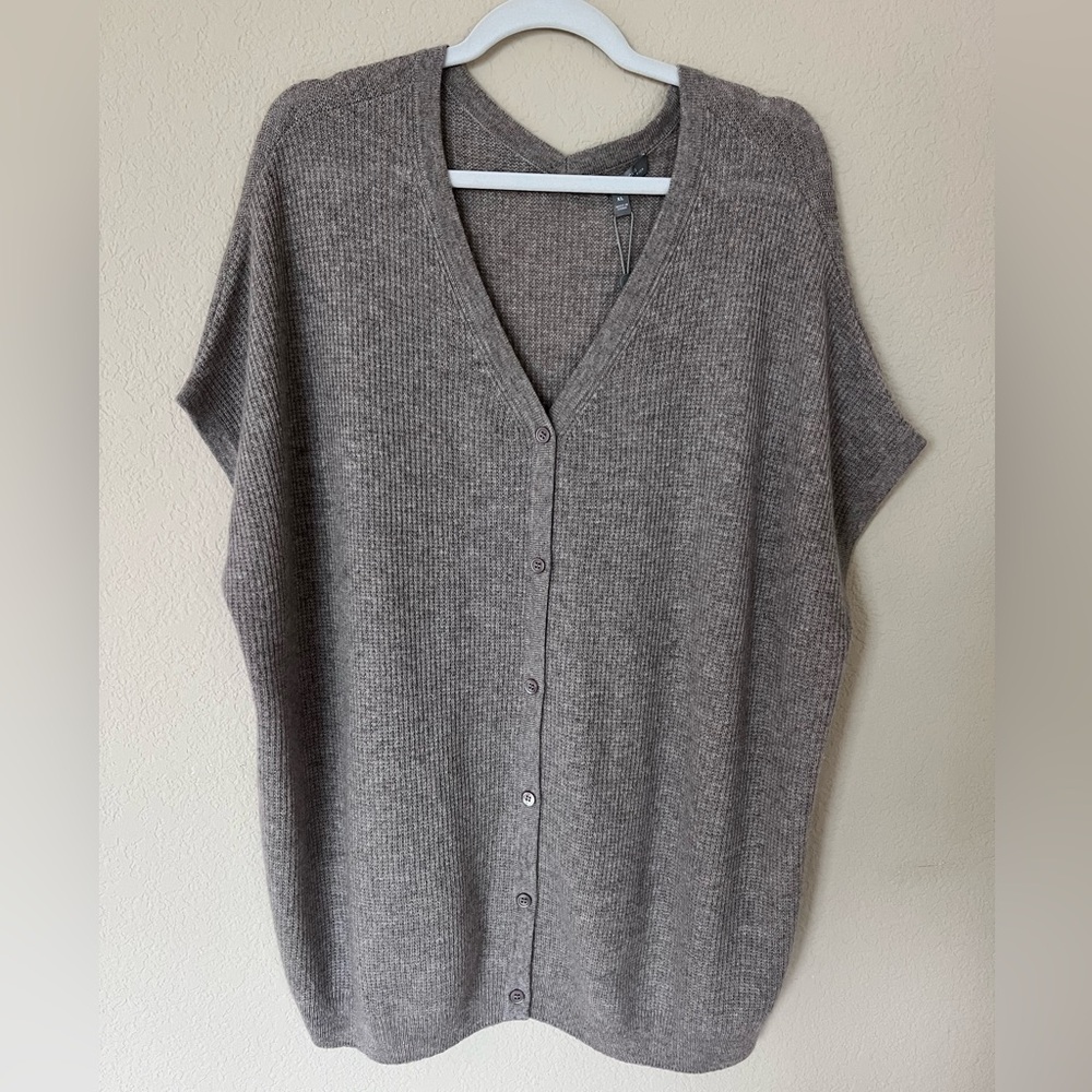 NWT Cashmere Neiman Marcus 100% Cashmere cardigan sweater, Size XL